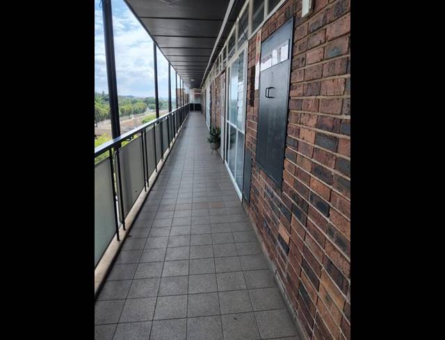 2 BEDROOM APARTMENT FOR SALE IN MUCKLENEUK